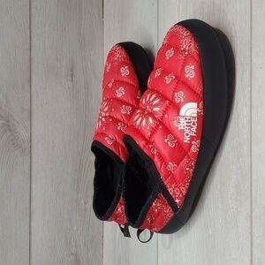 The North Face x Supreme 'Red Bandana'Mens Loafer Puffer Slippers shoes sz 7